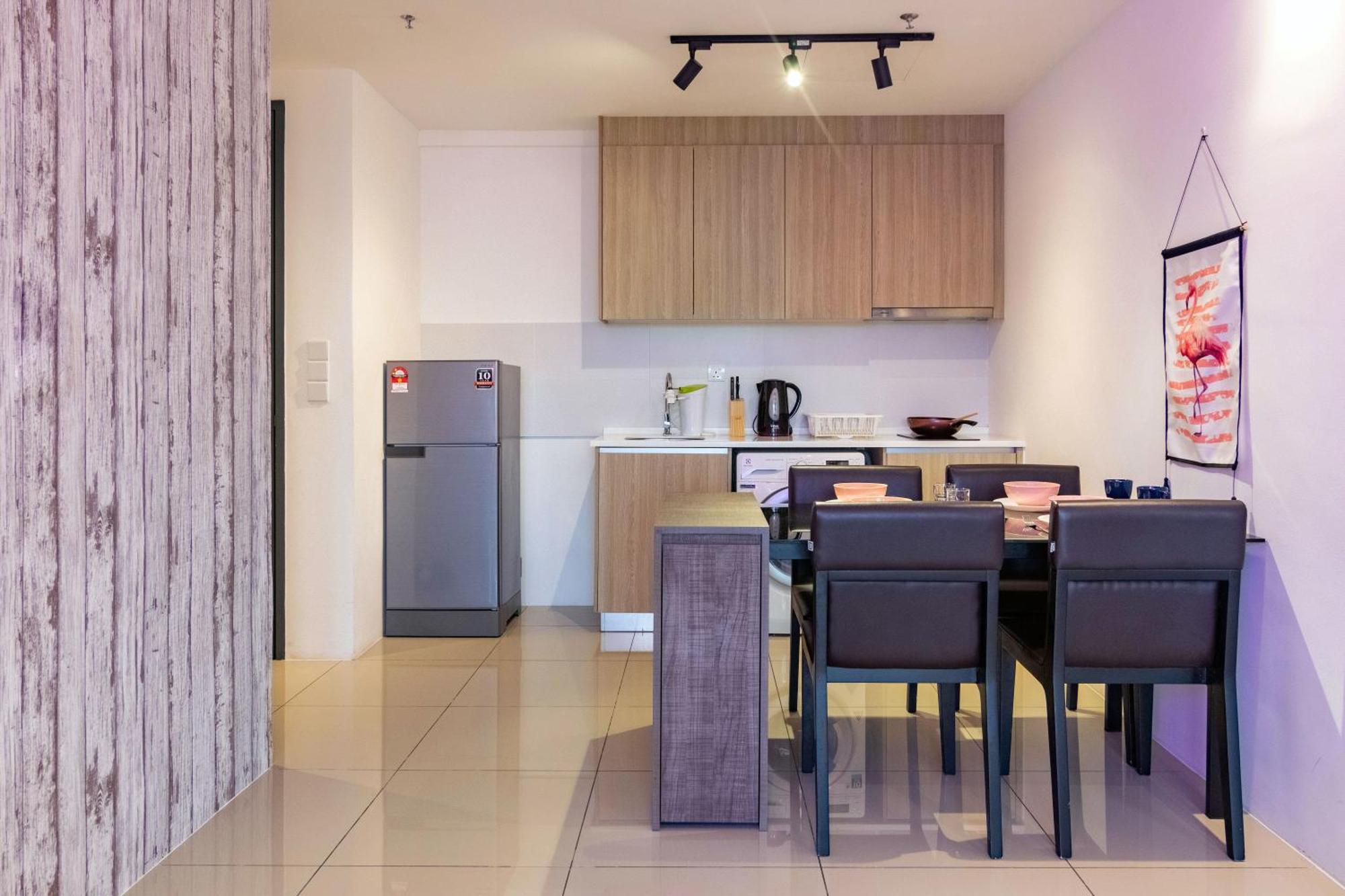 Tropicana 218 Macalister X Airlevate Suites Джорджтаун Номер фото